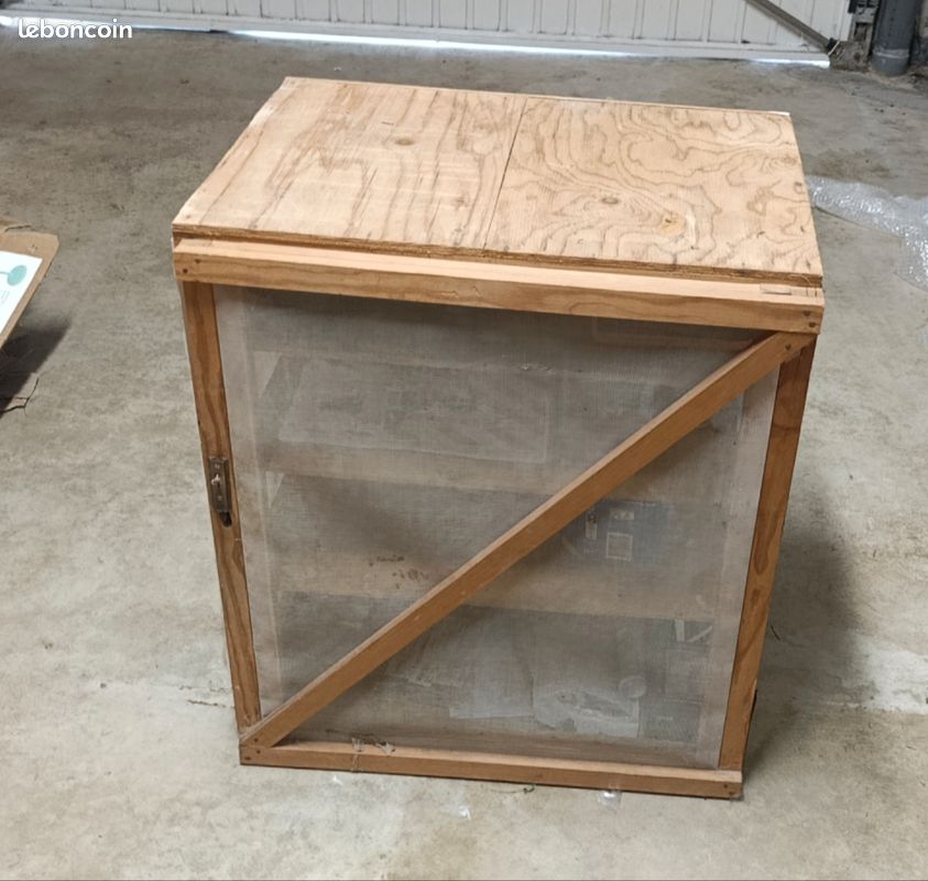 Caisse en bois grillagée à fromage ou rangement vintage fait main (image 1)