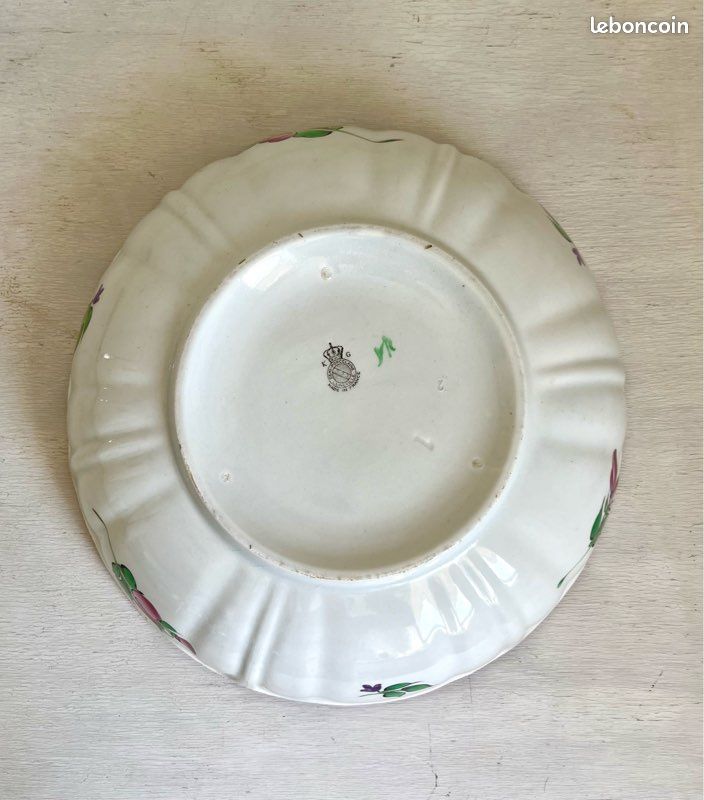 Saladier en faïence ancien/grand plat de service/corbeille à fruits, estampillé KG en porcelaine de LUNEVILLE France, au joli décor floral, modèle Réverbère, vintage et tendance (image 9)