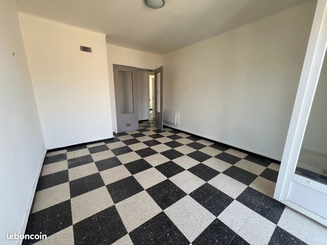 Appartement 3 pièces 55 m² · à Perpignan · 55 m² · 65 000 €