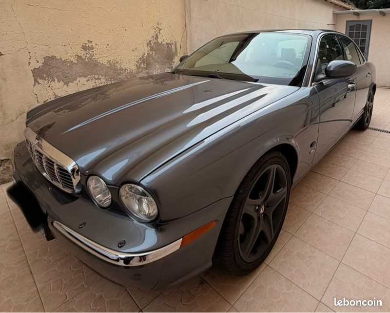 Véhicules jacquar xj 6 diesels (image 1)