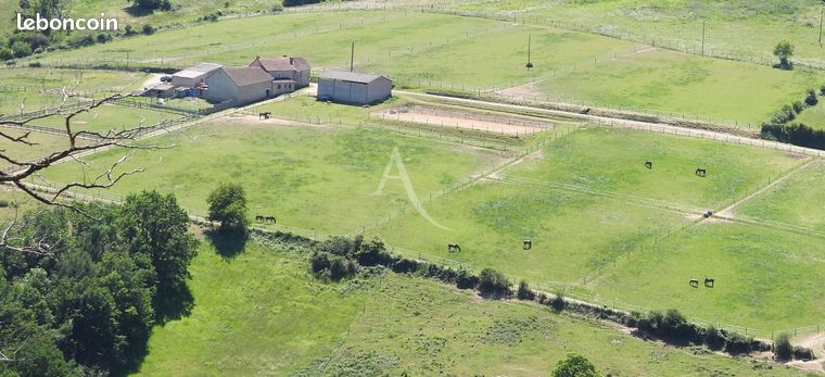 Propriété 5 pièces 100 m²