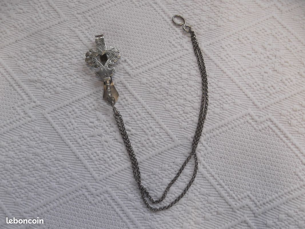 Médaille Ancienne De Châtelaine - Argent Sur Métal Doré, Usure De La Dorure, Occasion
