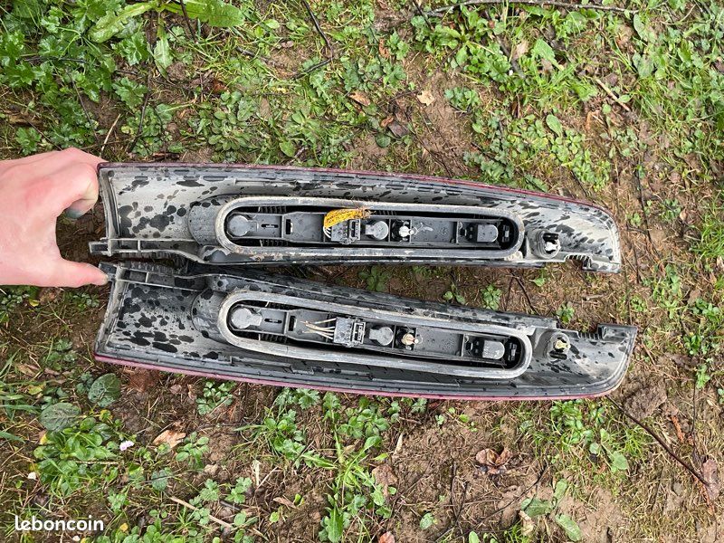 Feu arrière kangoo (image 3)