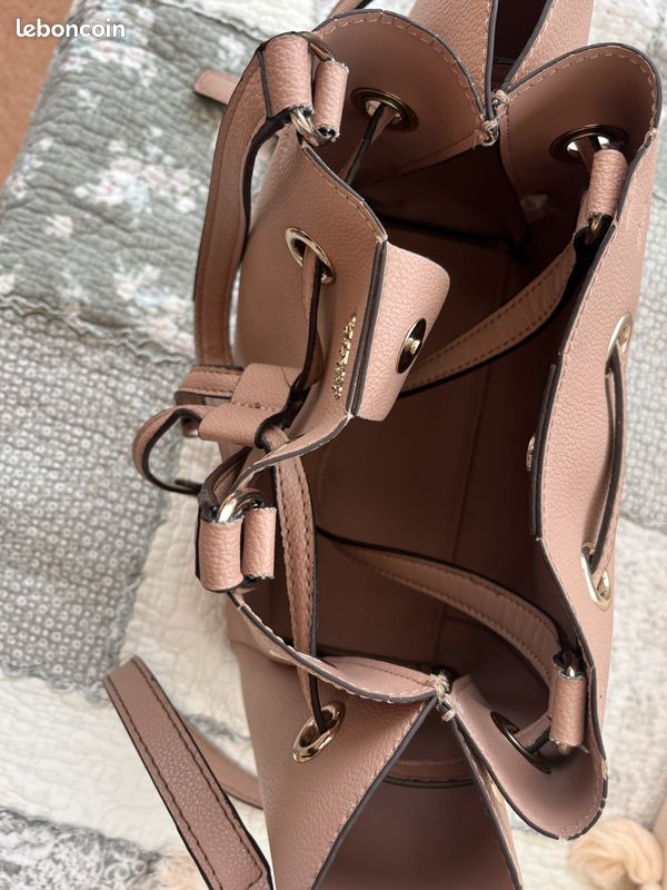 Sac Guess rose poudré Accessoires Bagagerie