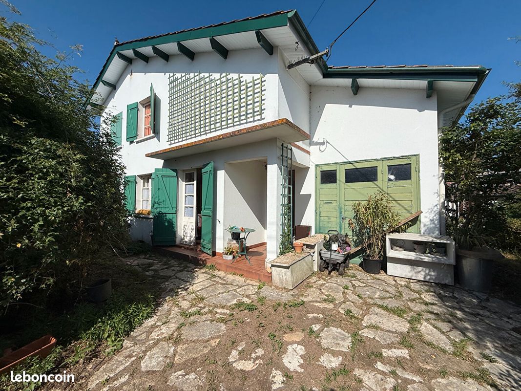 Maison 8 pièces 102 m² · à Villeneuve-sur-Lot · 102 m² · 118 800 €
