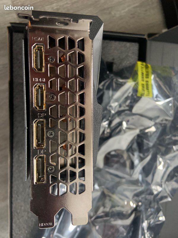Radeon RX 6600 XT (image 3)