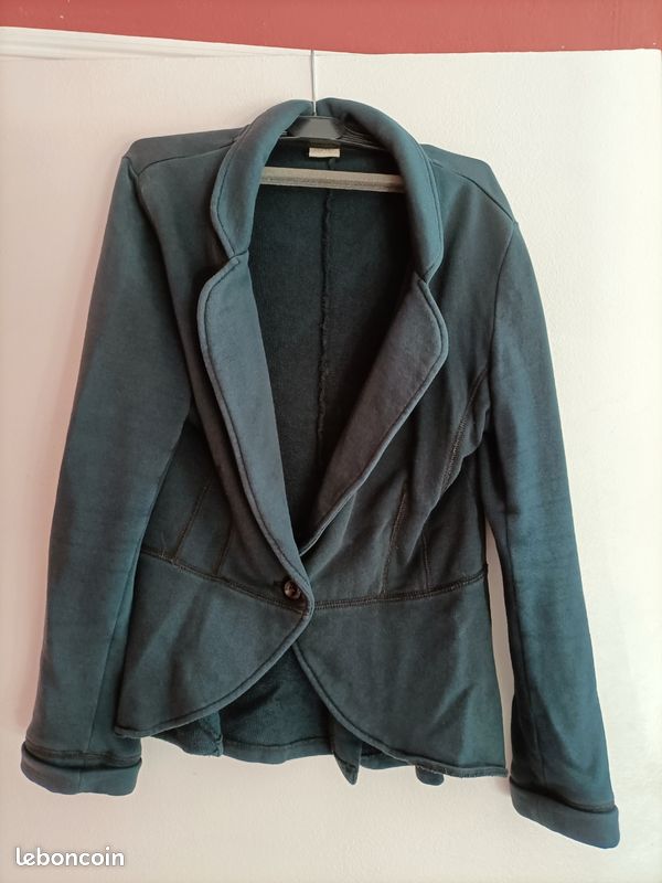 Veste noir cintrée (image 1)