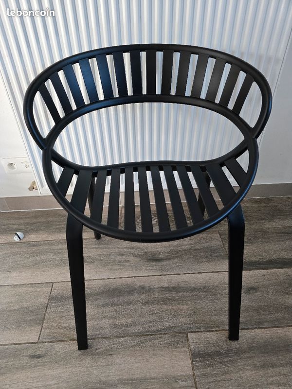 Chaise empilable (image 7)