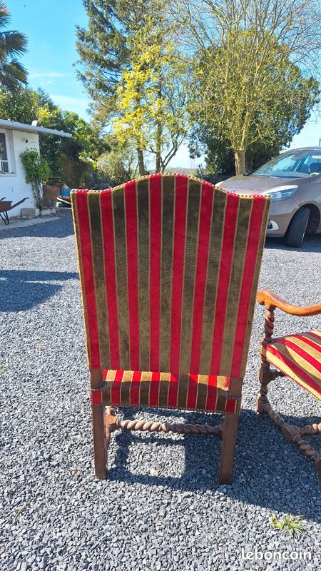 Magnifique paire fauteuils Louis XIII (image 3)