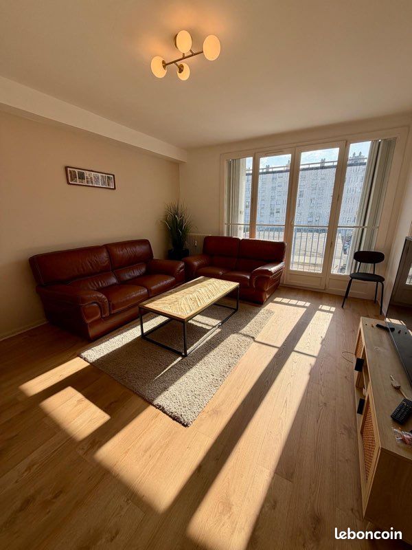 Appartement 5 pièces 82 m² · à Tours · 82 m² · 450 €/mois
