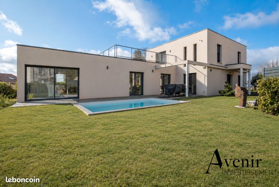 Maison 6 pièces 214 m² · à Saint-Didier-au-Mont-d'Or · 214 m² · 4 600 €