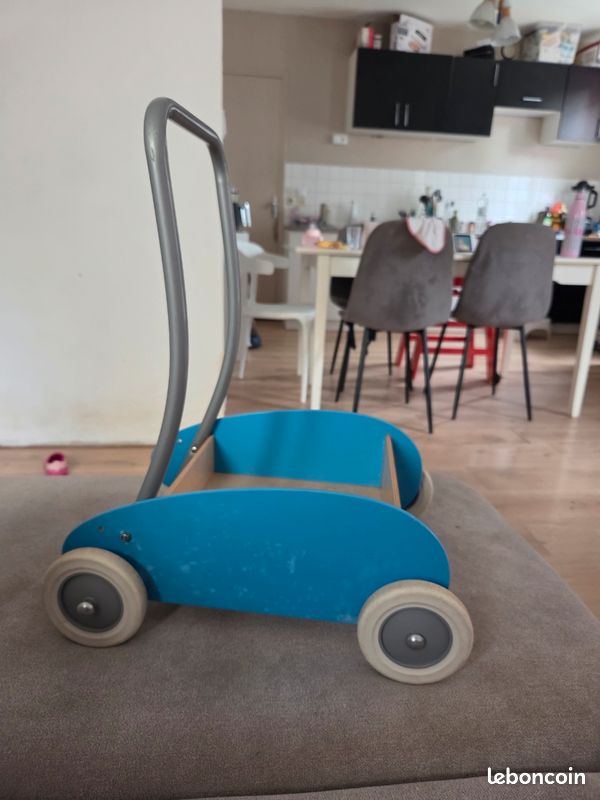 Chariot aide à la marche (image 1)