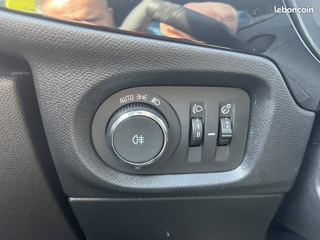 Opel Corsa 1.2 Turbo Hybrid 110 ch Autom - GS (image 20)