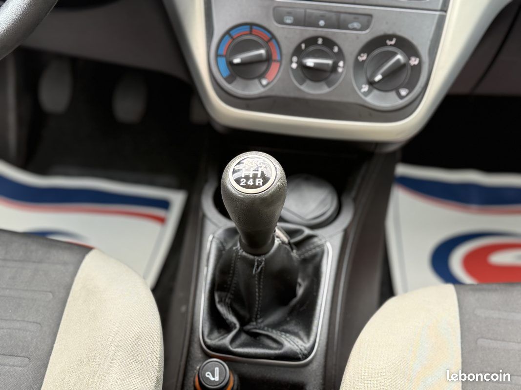 Fiat Grande Punto 1.3 MJT 75ch Active – Clim – Idéal Jeune Permis – Révisée & Garantie 6 mois (image 19)