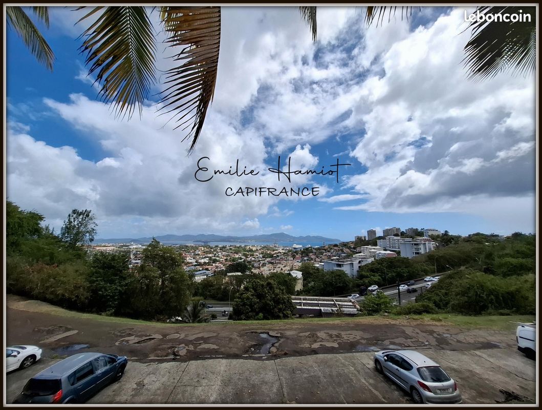 Appartement 2 pièces 37 m² · à Fort-de-France · 37 m² · 860 €/mois