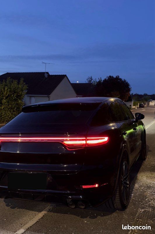 4&4 Porsche Cayenne Hybride Coupé (image 8)