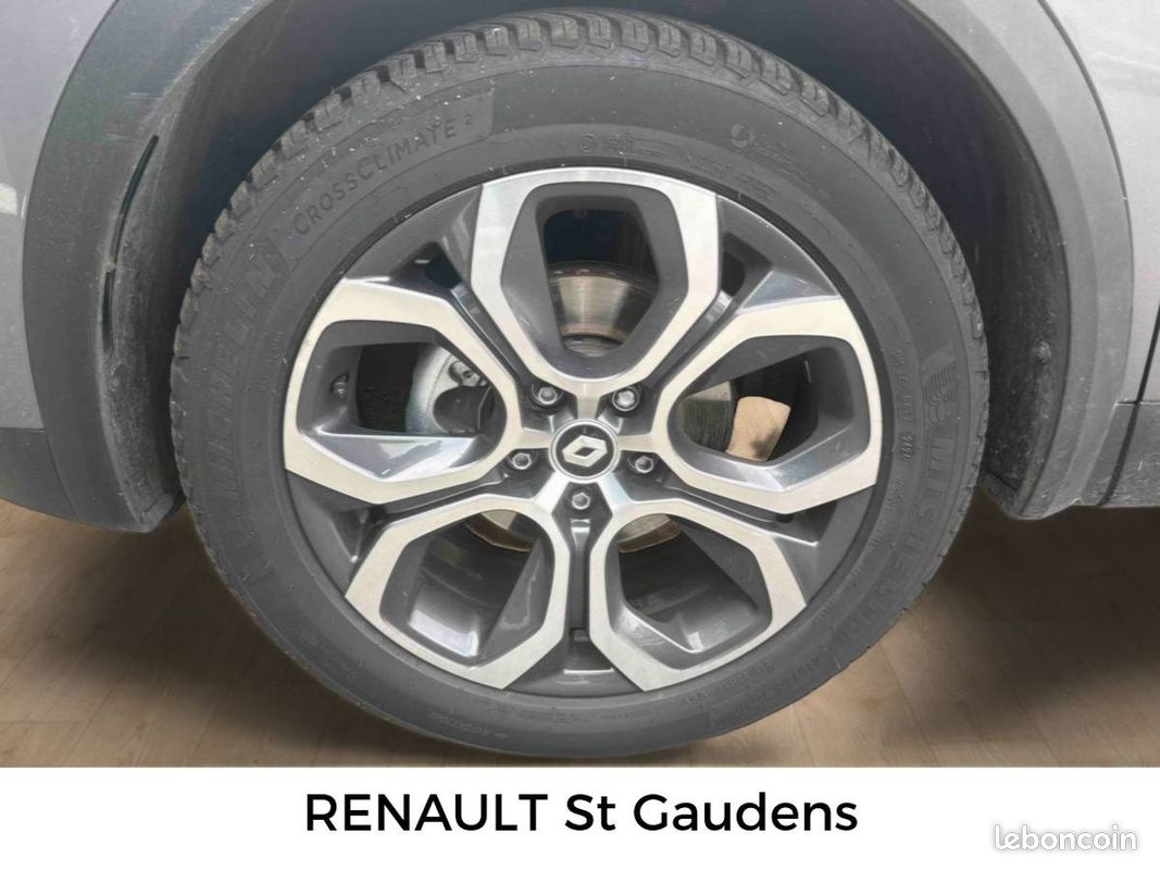 RENAULT Captur TCe 90 Techno (image 11)