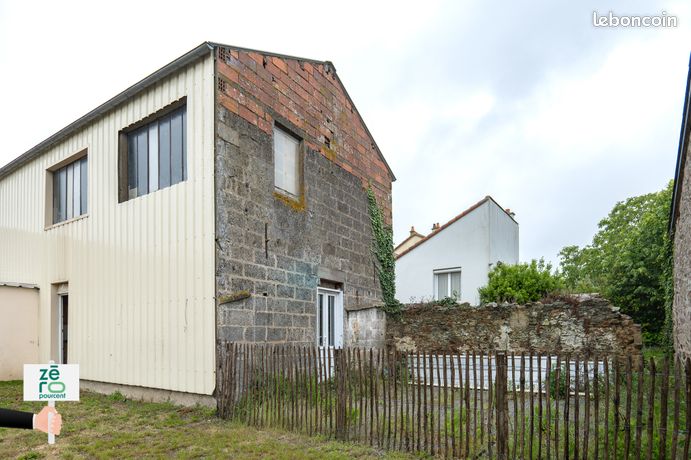 Parking/box 94 m² La Boissière-de-Montaigu