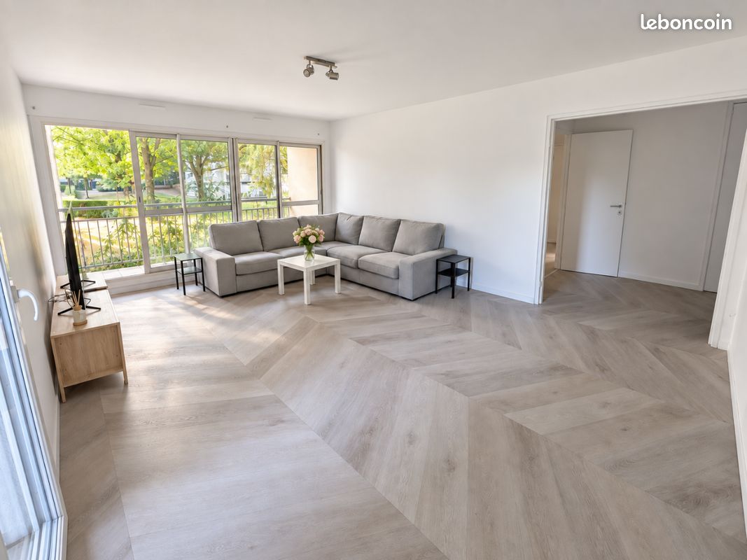 Appartement 3 pièces 72 m² · à Vélizy-Villacoublay · 71,6 m² · 319 000 €