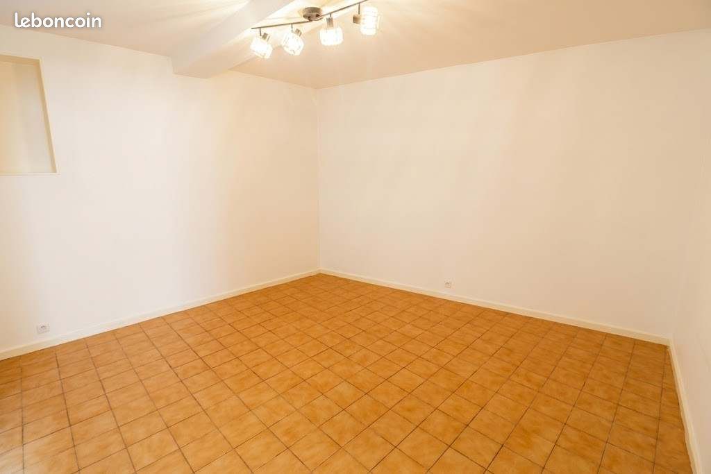 Appartement 1 pièce 32 m² · à Nantes · 32 m² · 500 €