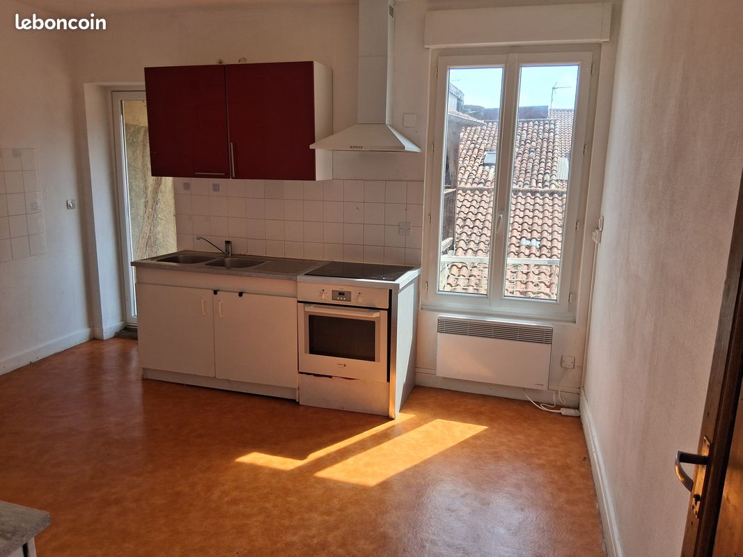 Appartement 6 pièces 85 m² · à Mirande · 85 m² · 580 €