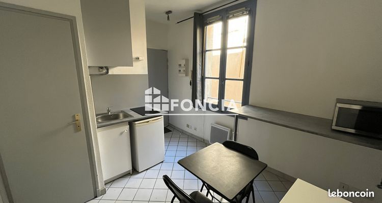 Appartement 1 pièce 14 m² · à Nîmes · 13,5 m² · 339 €/mois