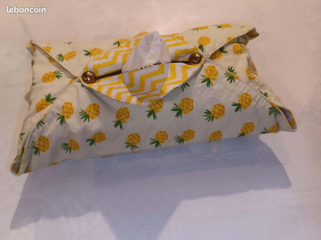 Porte-boîte à mouchoirs artisanal – Motif ananas (image 1)