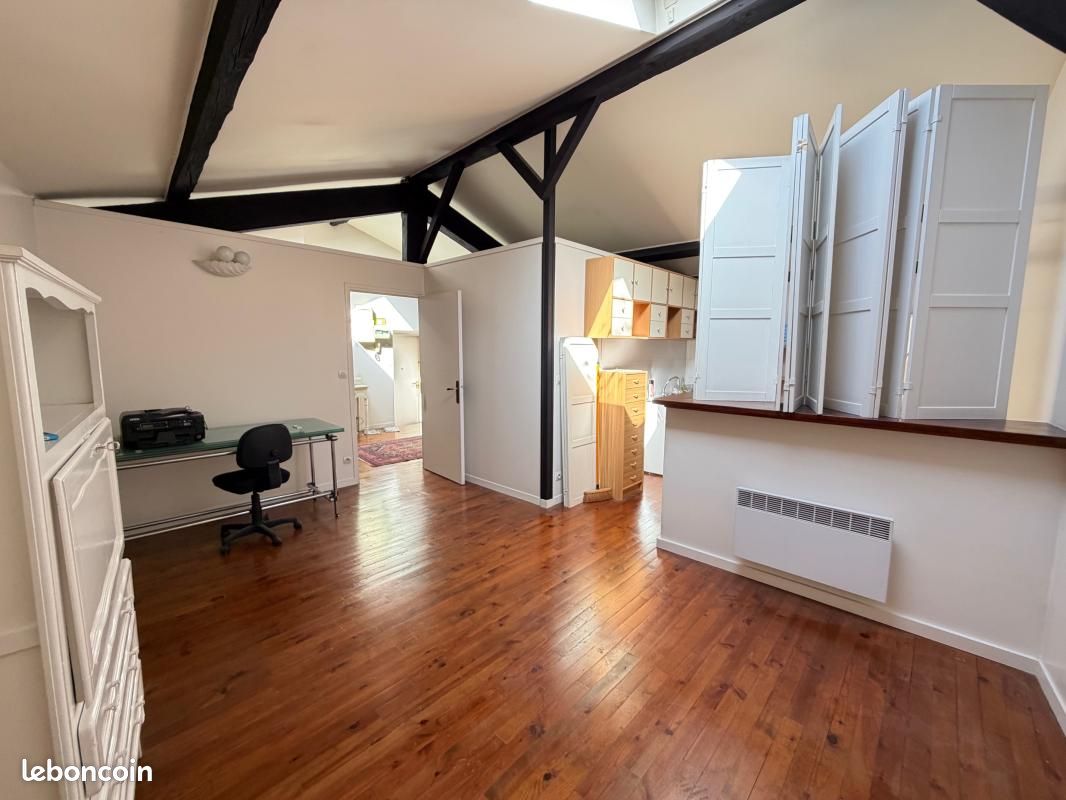Appartement 2 pièces 84 m² · à Saint-Étienne · 84 m² · 550 €