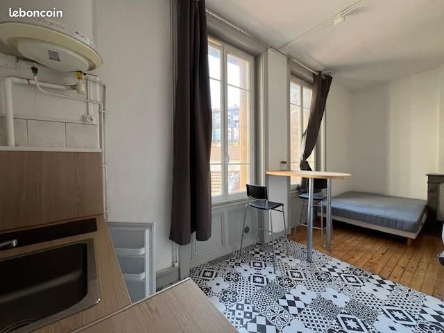 Appartement 1 pièce 23 m² · à Saint-Étienne · 23 m² · 380 €