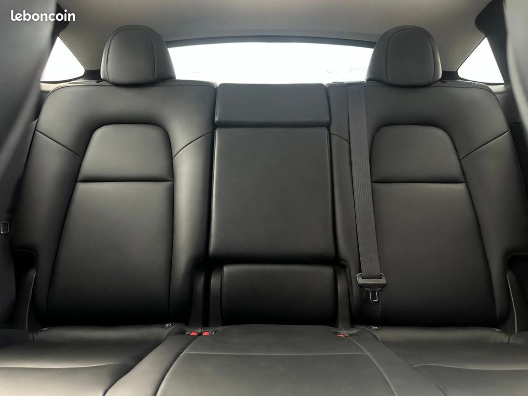 TESLA MODEL Y AWD Performance PH1 - GARANTIE CONSTRUCTEUR (image 16)
