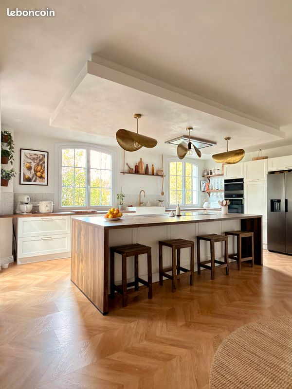 Maison 8 pièces 210 m² · à Castres · 210 m² · 435 000 €