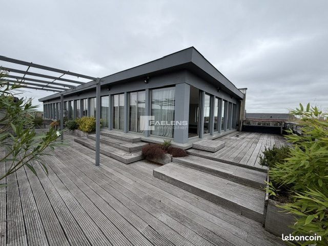 Appartement 4 pièces 136 m² · à Roubaix · 136 m² · 1 990 €/mois