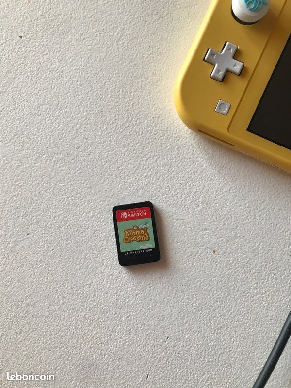 Nintendo switch lite (image 2)