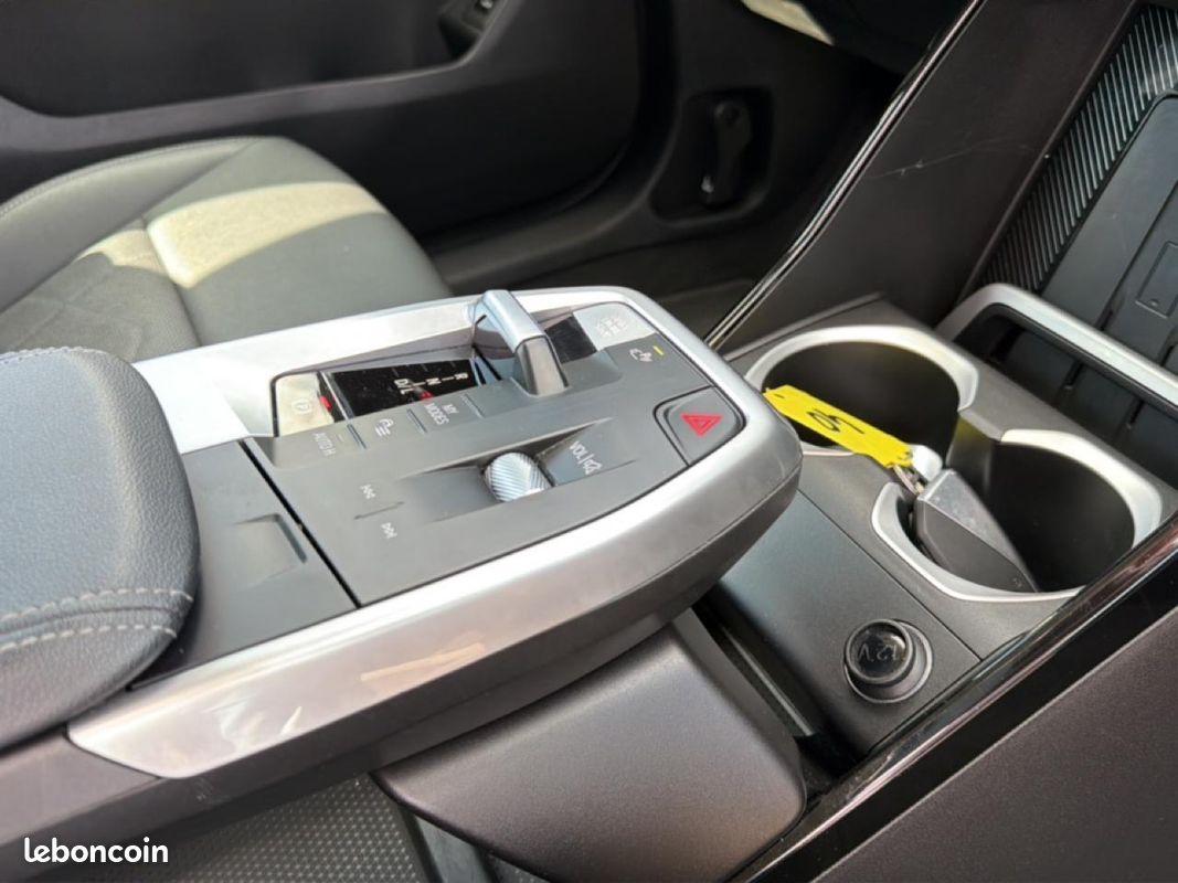 BMW X1 (u11) sdrive18i 136 xline (image 21)