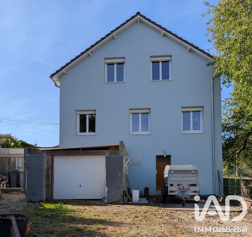 Maison 6 pièces 183 m² · à Montceau-les-Mines · 183 m² · 170 000 €