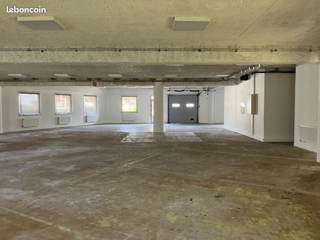 Local bureaux 789 m² (image 16)