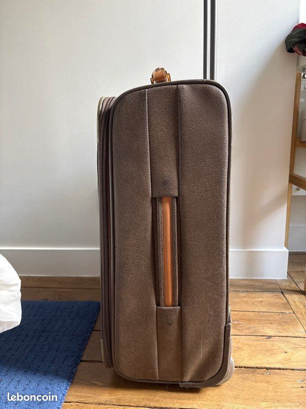 Valise Jump (image 6)