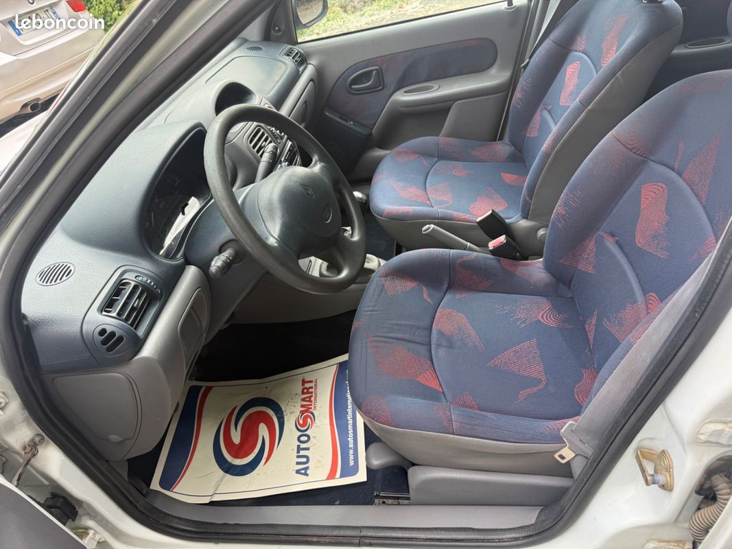 Renault Clio RTE/RXE (image 8)