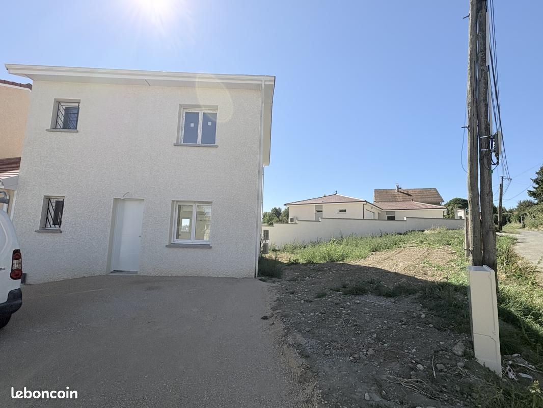 Maison 4 pièces 90 m² · aux Éparres · 90 m² · 249 000 €