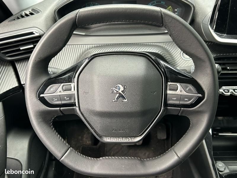 Peugeot 2008 e-2008 136ch Allure (image 9)