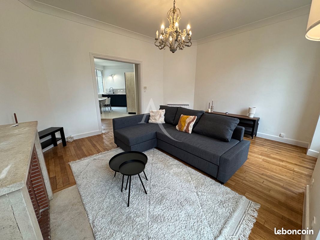 Appartement 3 pièces 94 m² · à Blois · 94 m² · 950 €/mois