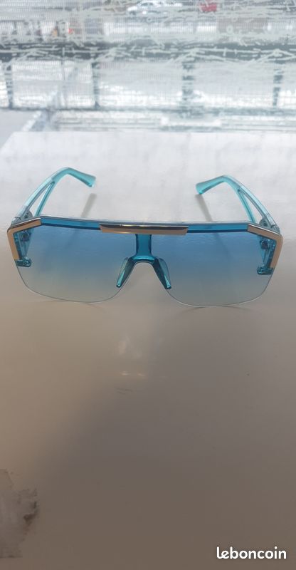 Lunette de soleil (image 3)