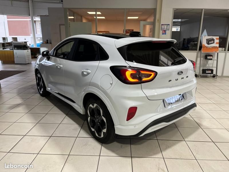 Ford Puma 1.0 EcoBoost Hybrid 125ch ST-Line X S&S Powershift (image 2)
