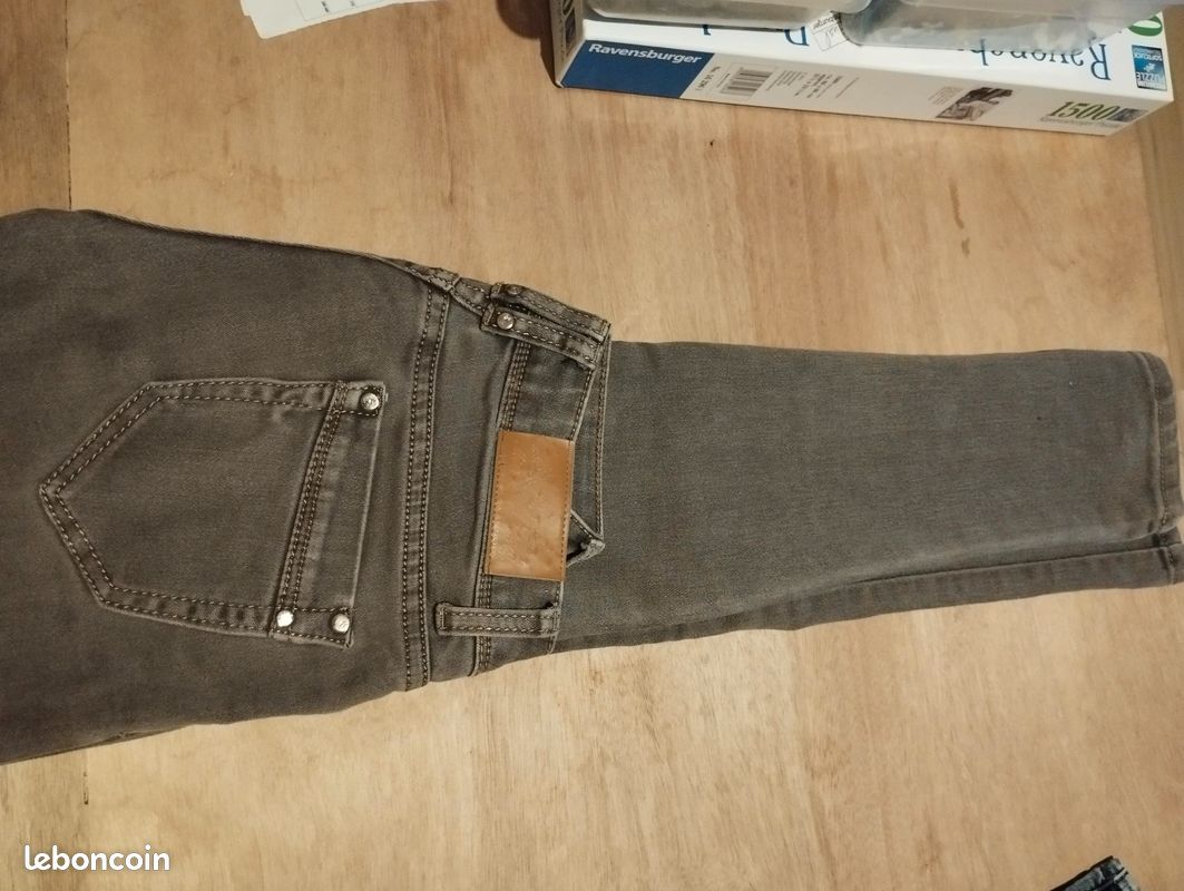 Lot de Jeans taille 36 (image 4)