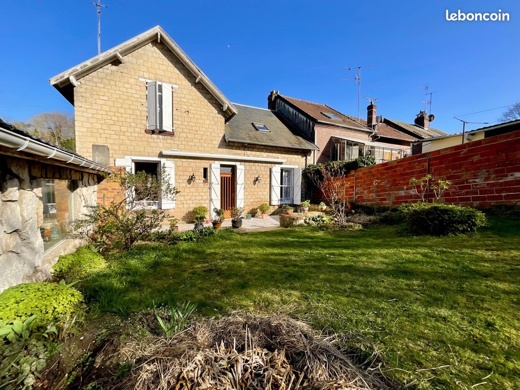 Maison 7 pièces 147 m² · à Creil · 147 m² · 280 000 €