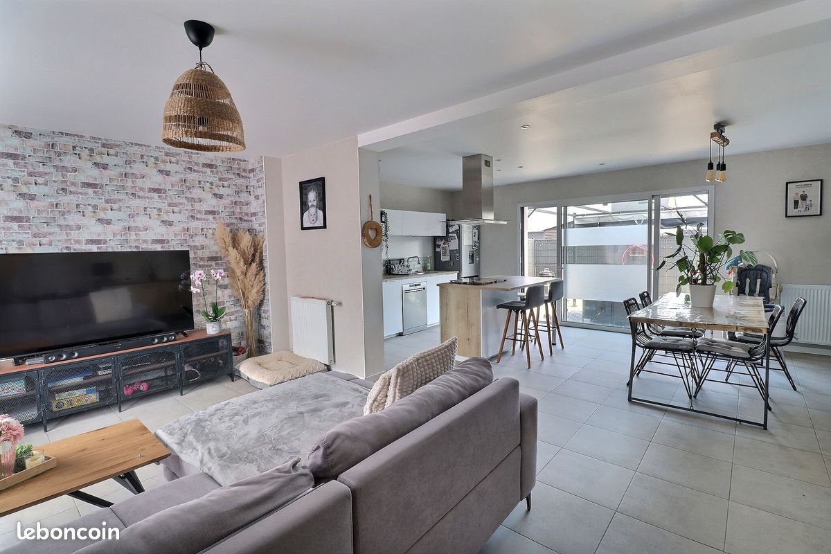 Maison 5 pièces 98 m² (image 1)