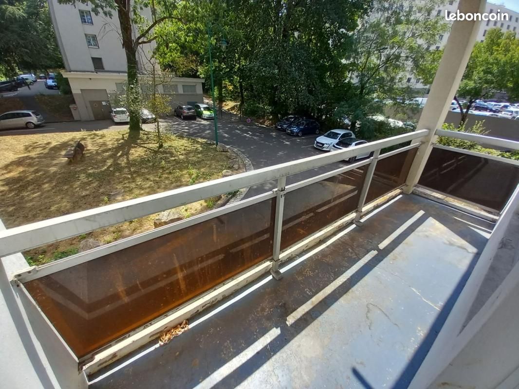 Appartement 4 pièces 66 m² · à Lyon · 66 m² · 944 €