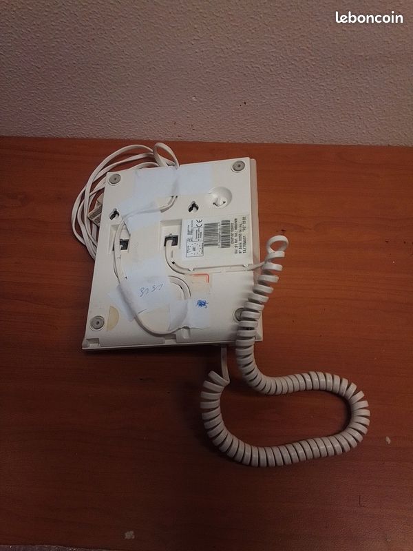 Téléphone fixe (image 2)