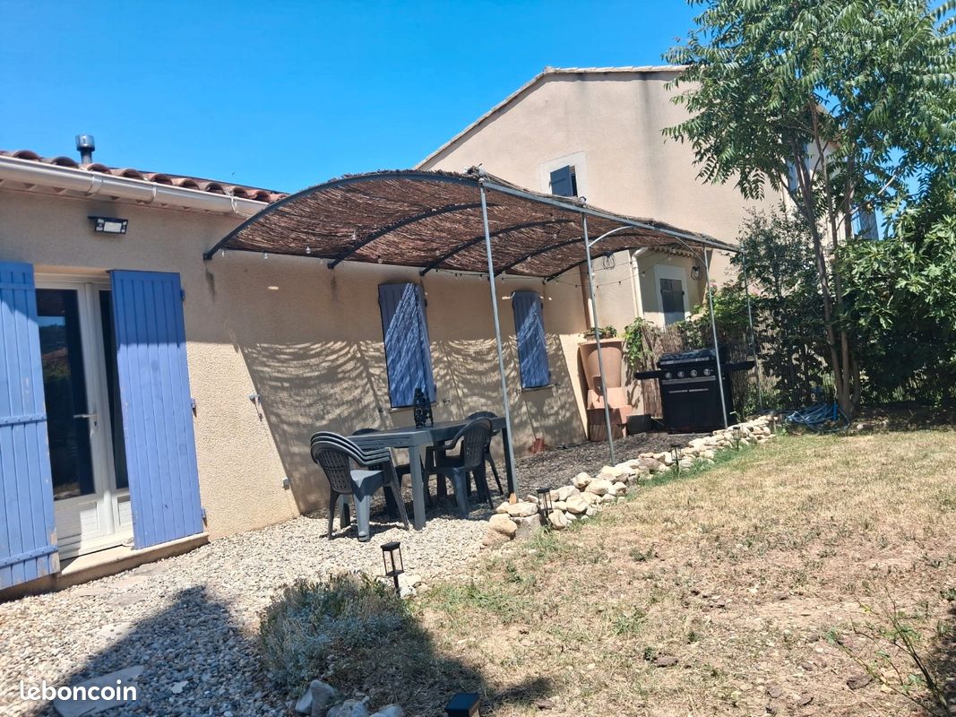 Maison 4 pièces 100 m² · à Entrechaux · 100 m² · 325 000 €