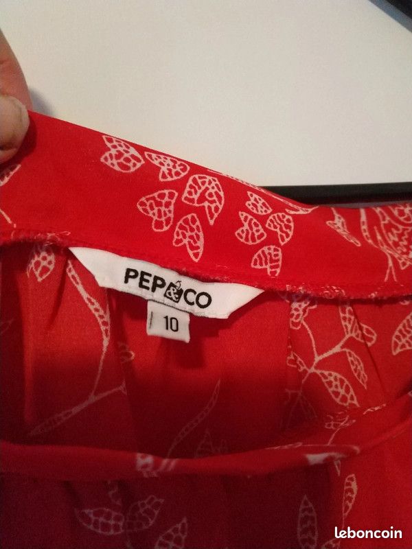 Blouse rouge à motif blancs épaules dénudées taille38 (image 4)